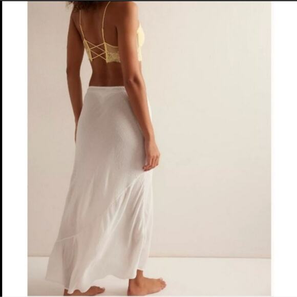 Intimately Free People NWT Sweet On You Bias Half Slip Maxi Skirt Clean Ivory - Picture 12 of 14